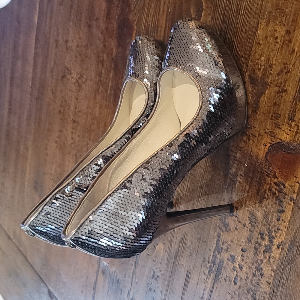 Michael Kors Silver Sequin High Heels - size 7.5 - Picture 3 of 3